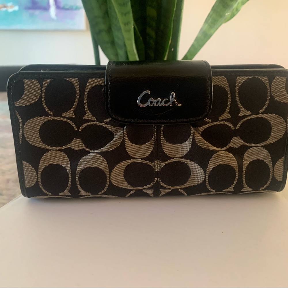 Coach wallet